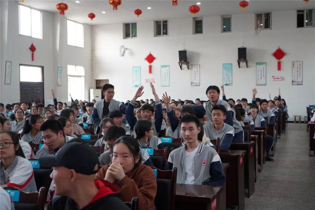 舉重冠軍俞敏洪個人資料_舉重冠軍俞敏洪簡介_俞敏洪舉重冠軍