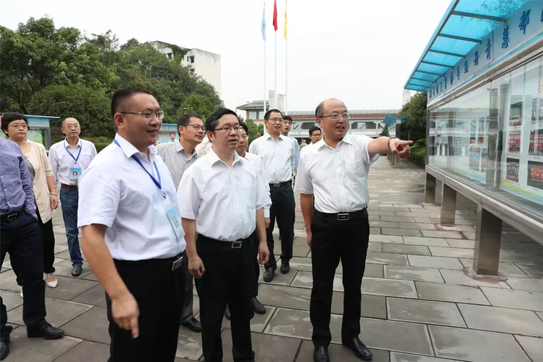 舉重冠軍俞敏洪簡介_舉重冠軍俞敏洪個人資料_俞敏洪舉重冠軍
