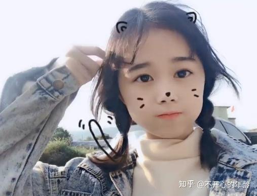 搞笑高中女生運(yùn)動(dòng)會(huì)視頻_高中運(yùn)動(dòng)會(huì)女生搞笑_搞笑高中女生運(yùn)動(dòng)會(huì)文案
